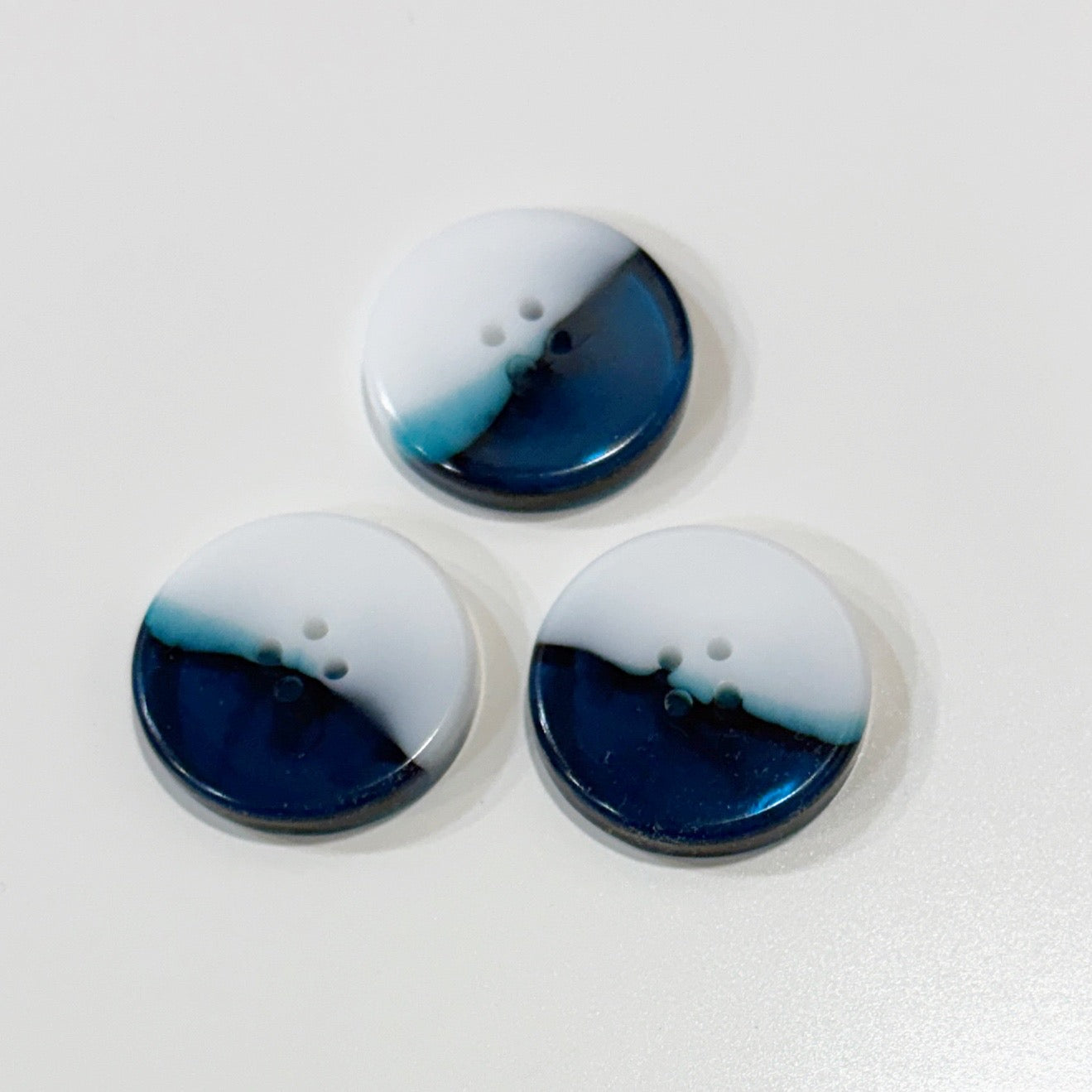 Demi Bougie Buttons